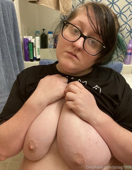 アヘ顔 OnlyFans 可愛い 画像