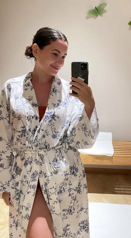 黒髪の熟女OnlyFans パーフェクト 写真