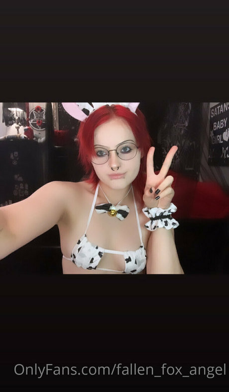 Fallen fox angel かわいいポルノスター 写真