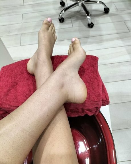 Tommi Terror ヌードスター 画像