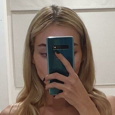 lil emma エロティックなポルノスター ギャラリー