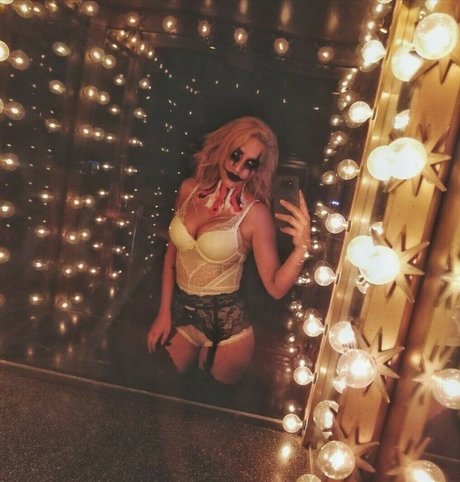 Evil Little Creature セックスポルノスター 画像