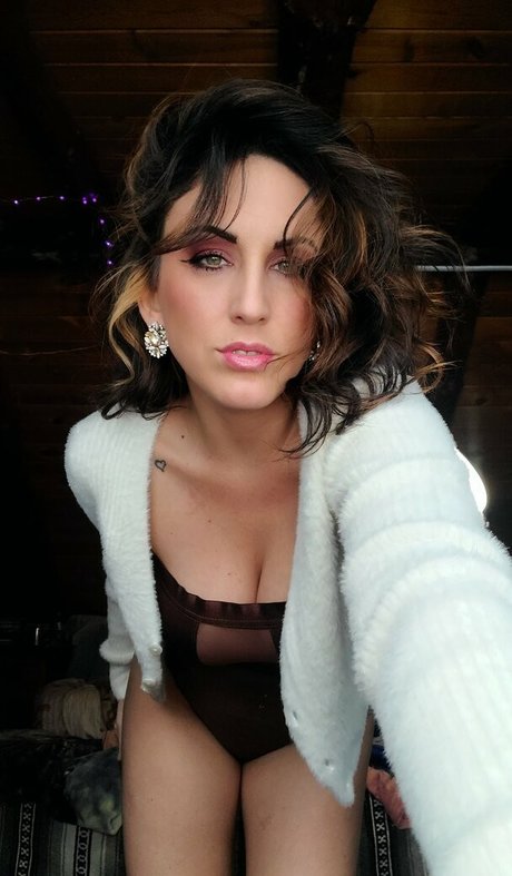 Evil Little Creature 裸のポルノスター 写真