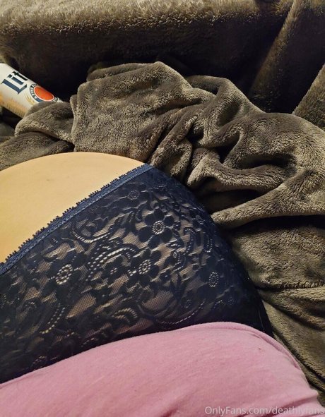 ナイロン足 OnlyFans ヌード アーカイブ