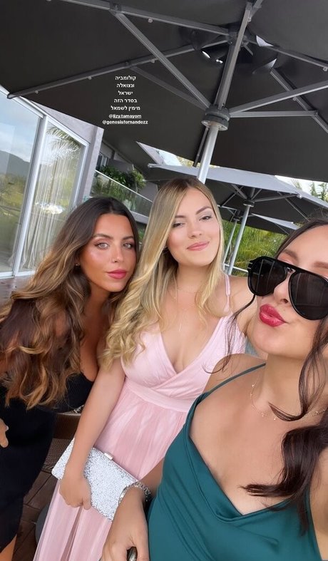 アジア人痴女OnlyFans 無料 写真