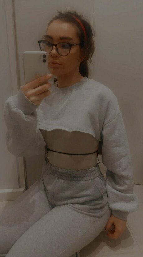 ランジェリーベイビーOnlyFans 美しい裸 写真