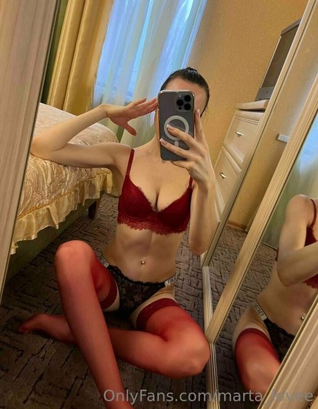 love is marta ポルノスター ヌード 画像