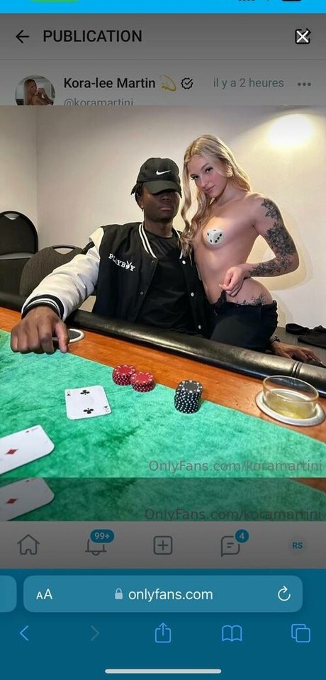 巨乳とお尻のOnlyFans ヌード 写真