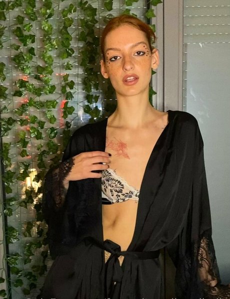 favouriteredheadbella 素敵なスター 写真