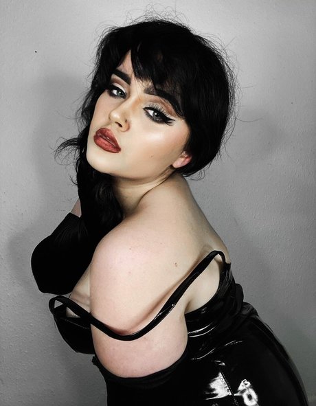 mechedaily xxxポルノスター ギャラリー