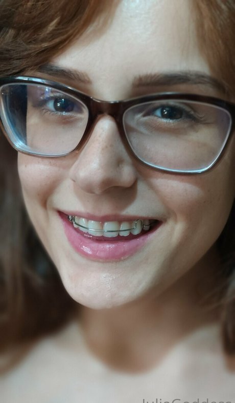 DMV オンリーファン ホット 画像