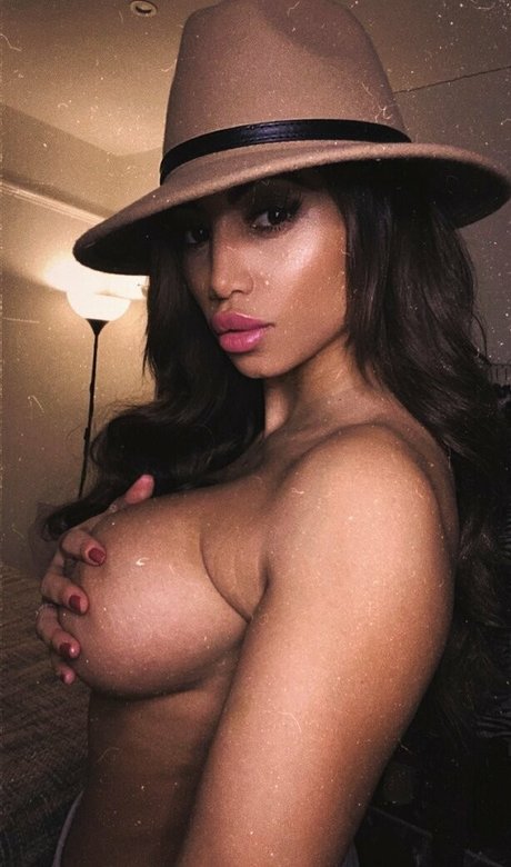 アジアンタトゥー OnlyFans エロチック ギャラリー