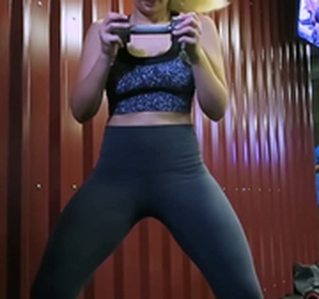 Lamiya Slimani トップポルノスター 画像