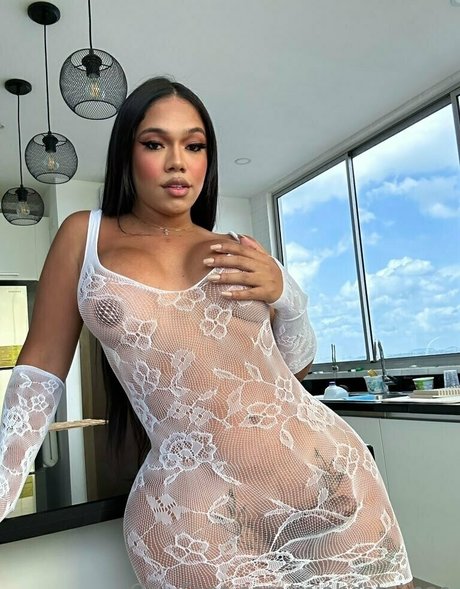 miahcatalinaa かわいいモデル アーカイブ