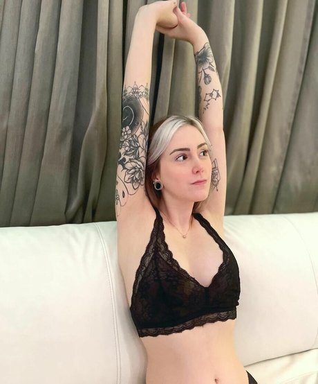 Daphne Palumbo 無料モデル 画像