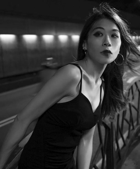 Avrillee999k ポルノスター 素敵 写真