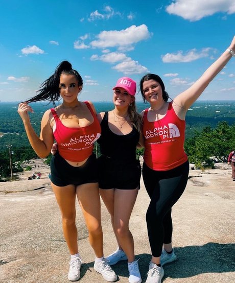 Olivia O 高品質モデル 写真