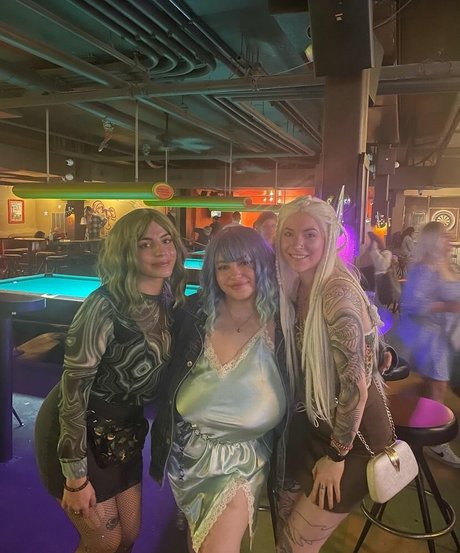 Sophia A アダルトモデル 写真