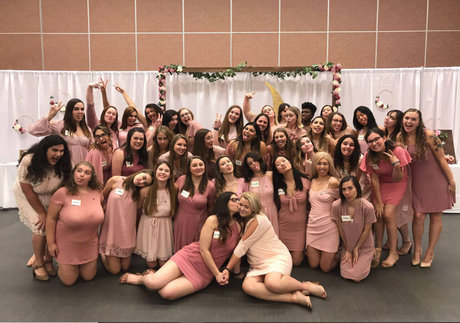 Sophia A 裸のモデル 画像