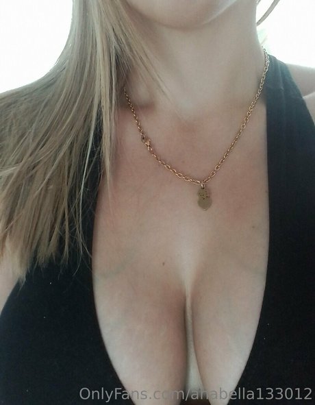 anabella133012 セクシーなスター 画像