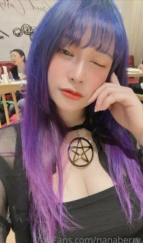 張りのあるおっぱいOnlyFans セクシーヌード 写真