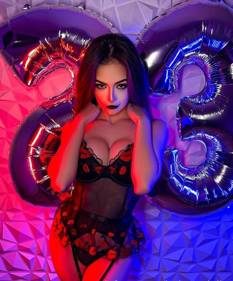 金髪の小柄なOnlyFans 美しいxxx 写真