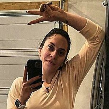 Fitfissy スター ヌード ギャラリー