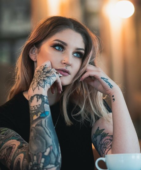 akiramaisuicide 限定モデル 写真