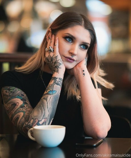 ティーンヌードOnlyFans ホット裸 写真