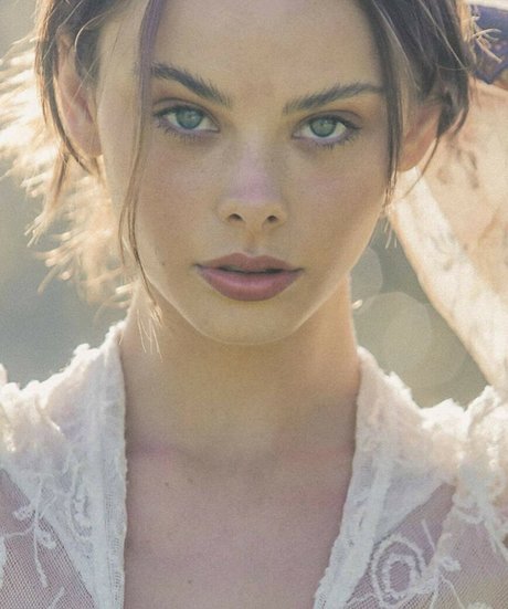 Meika Woollard ヌードのポルノスター 写真