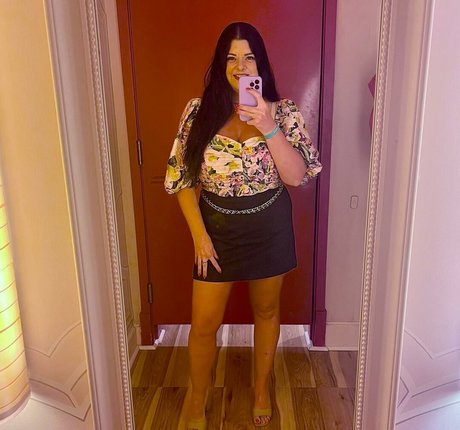 ビンボオンリーファンズ ホットポルノ 写真