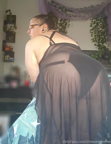 chloevenomfree セクシーなポルノスター 写真