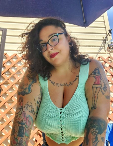 chloevenomfree セクシーモデル ギャラリー