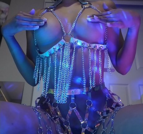 熟女 BBC OnlyFans 美しいヌード 画像