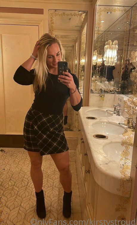 kirstystroud 完璧なモデル 写真