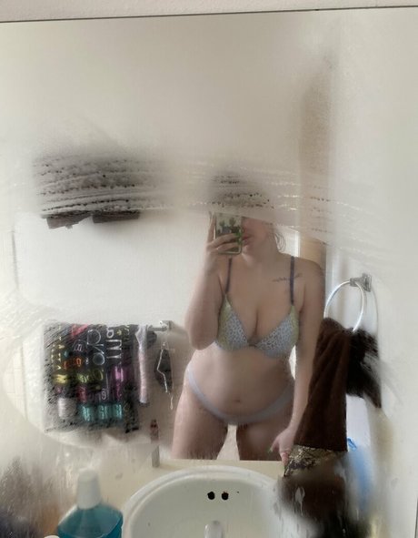 nikoletlarie 可愛いモデル 写真