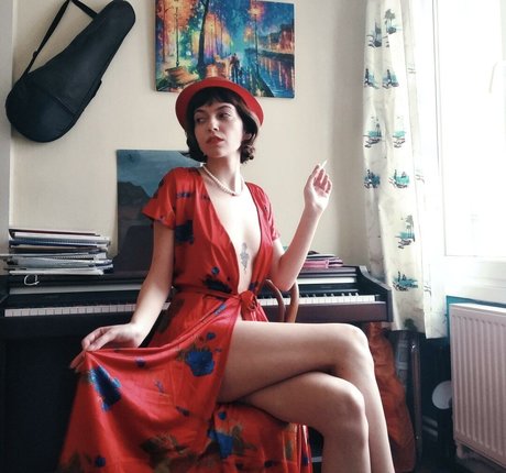 双子の姉妹OnlyFans アート裸 アーカイブ