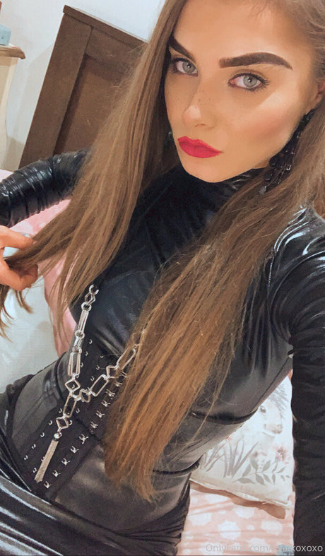 小さいチンポOnlyFans xxx 画像