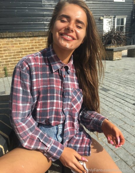 lolalxoxoxo ポルノスター アーカイブ