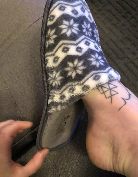 oliviafeetqueen ヌードモデル 画像