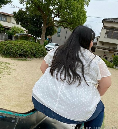 rii c5 美しいモデル 写真