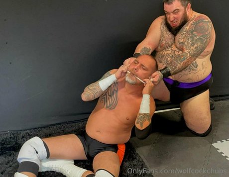 wolfcockchubs xxxポルノスター ギャラリー