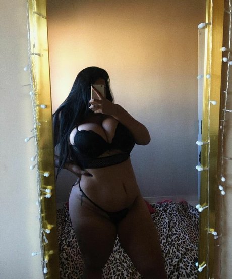 Pqnaai セクシーモデル 画像