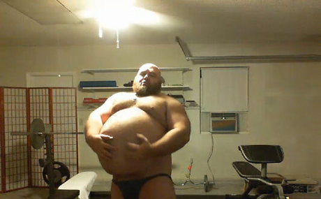 小柄なBBC OnlyFans 美しい裸 写真