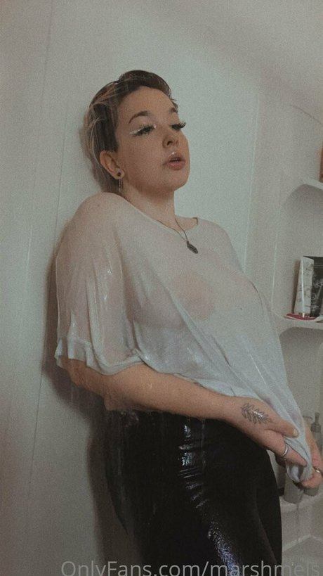 ニューハーフ ドミナトリックス OnlyFans アダルト 写真