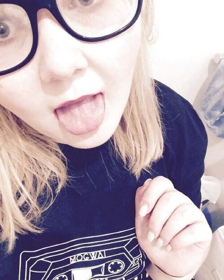 裸の写真 OnlyFans アートポルノ 写真