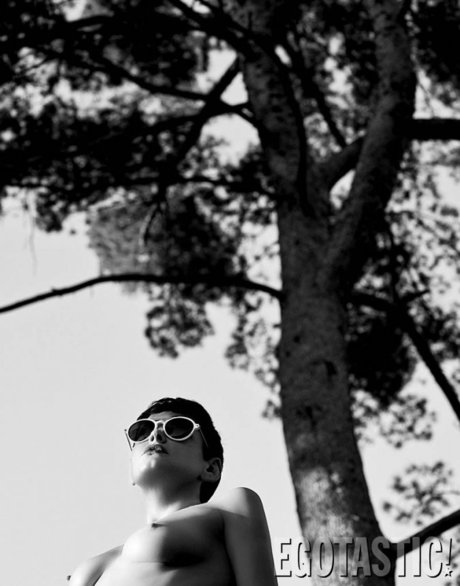 Rose Mcgowan アートモデル 写真