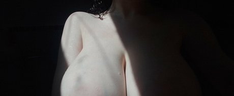 dvlskull 裸の女優 画像