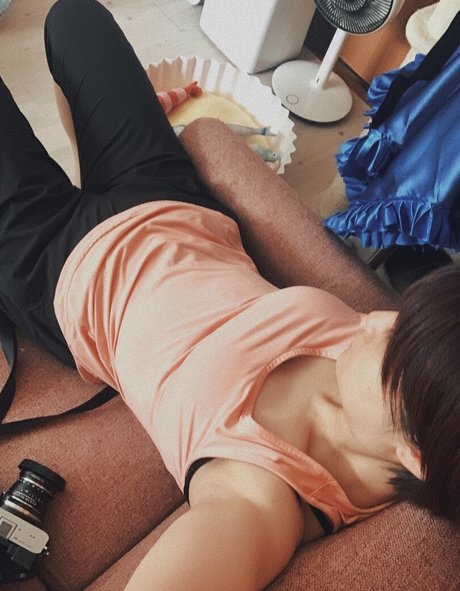 アジアンジム OnlyFans ホットポルノ 写真