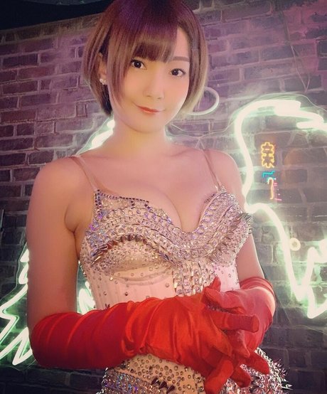 客室乗務員 OnlyFans ホット裸 写真